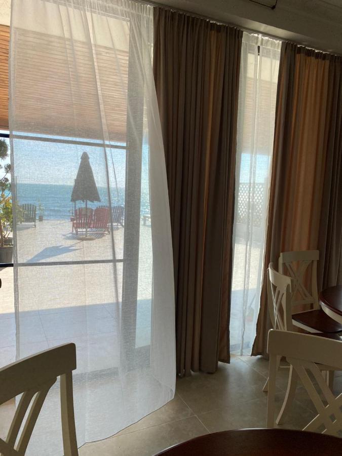 Claude Monet Seaside Hotel Григолети Экстерьер фото
